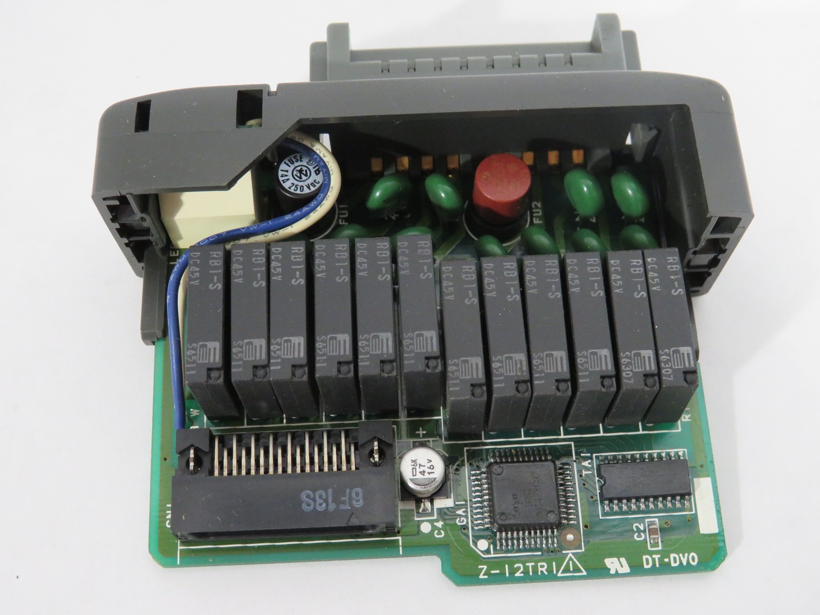 PLC Direct D2-12TR Relay Output Module 5-240AC 1.5A@50/60Hz 5-30DC@5mA 1.5A USED
