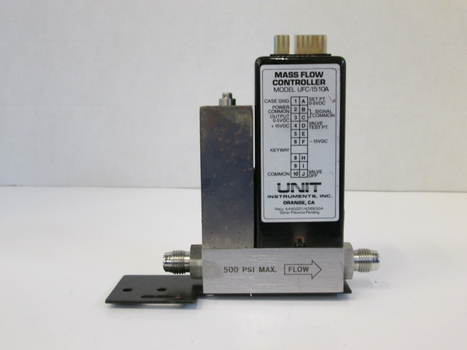 Unit UFC-1510A Mass Flow Controller MFC, AR, 15 SLM, 1/4″ Male
