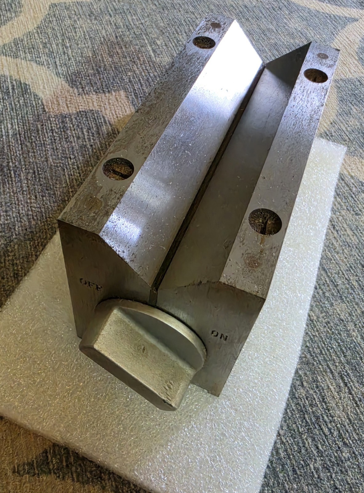 Brown & Sharpe Magnetic Mag V-Block Model 750-D In Box