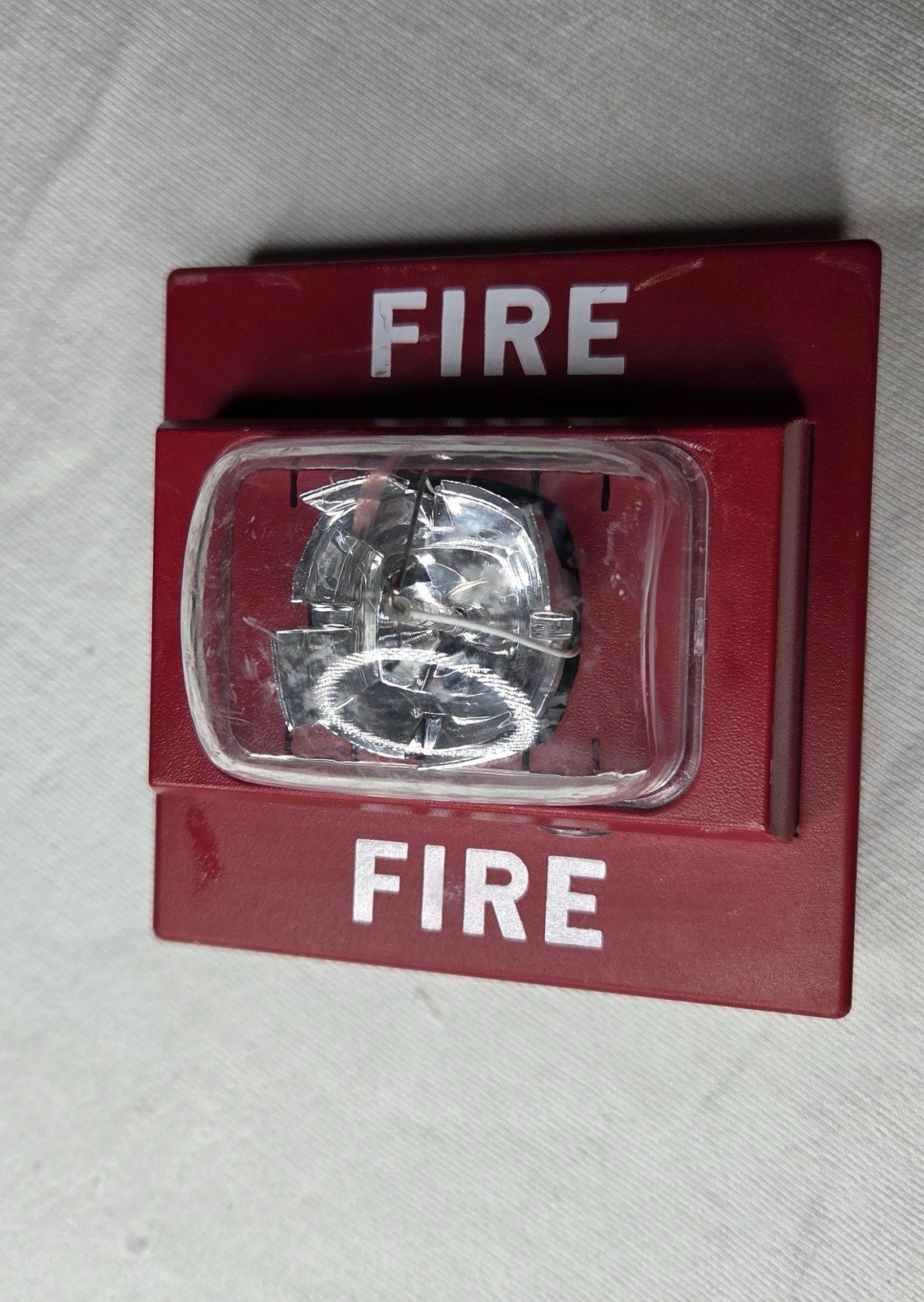 Siemens Stand Along Fire Alarm Strobe Model No. U-MCS P/N 500-699701