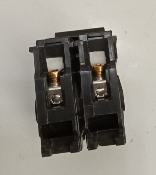 Siemens Q220 Circuit Breaker 20A 2-Pole 120/240VAc 60Hz Type QP Common Trip 6pk