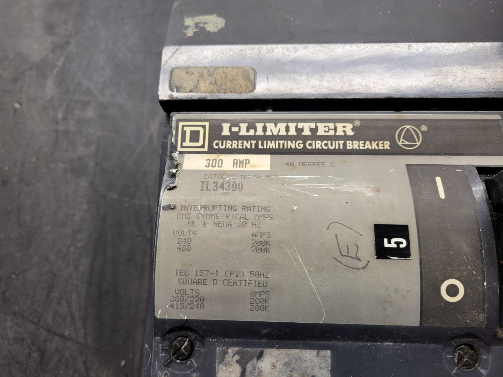 Square D IL34300 300 Amp Circuit Breaker.