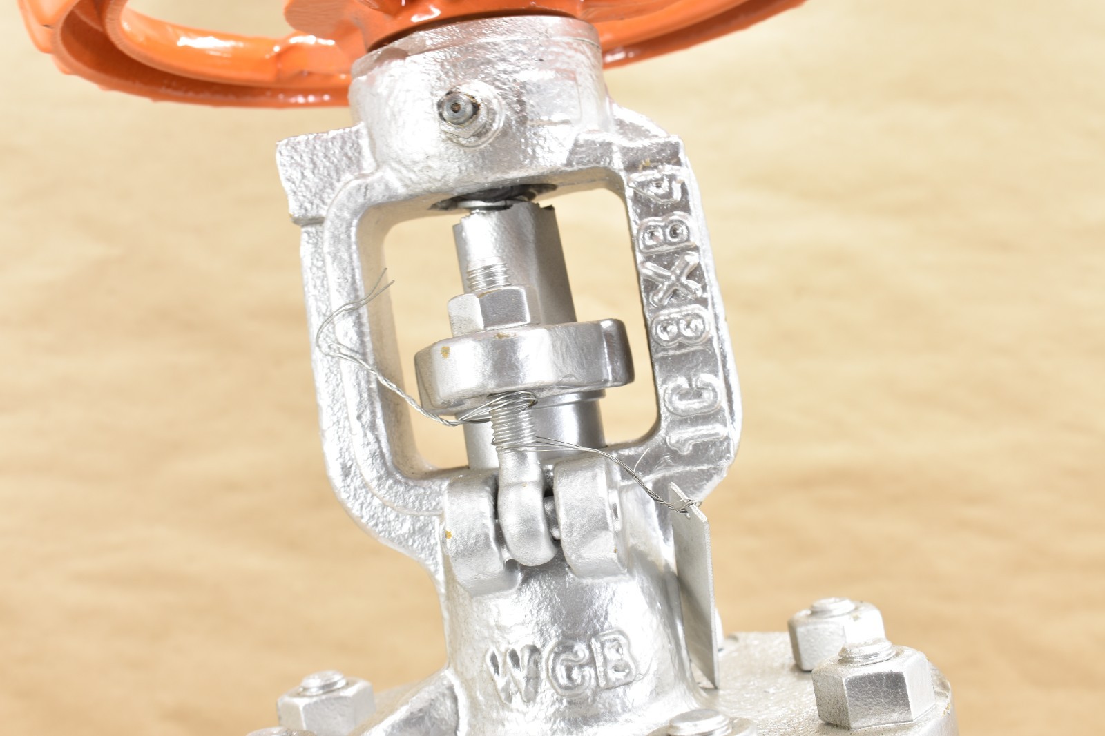 KITZ 300 SCLS, 2″ Cast Carbon Steel Gate Valve, Class 300, 740 PSIG, WCB, CR13