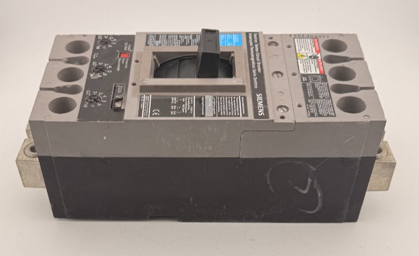 ITE Siemens FXD6 FXD63B250 3 Pole 200 Amp Trip 600V Circuit Breaker – Added Lugs