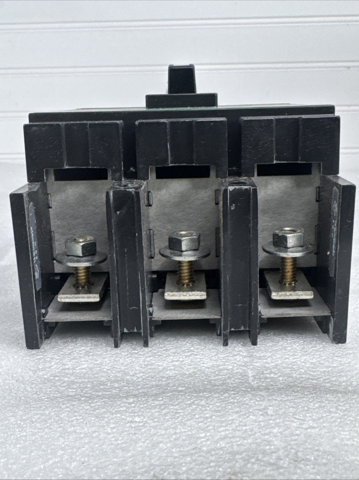 Square D QDP32225TM Circuit Breaker 225A 3-Pole 240V 25kA Bolt-On