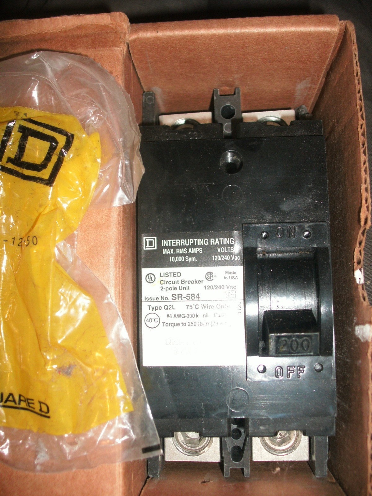 SQUARE D Q2L2200 2 POLE 200A 120/240V CIRCUIT BREAKER