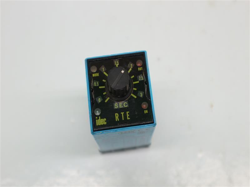 Idec RTE-P11 RTEP11 Timer 120VAC w/ Socket 30 Days Warranty Fast Shipping