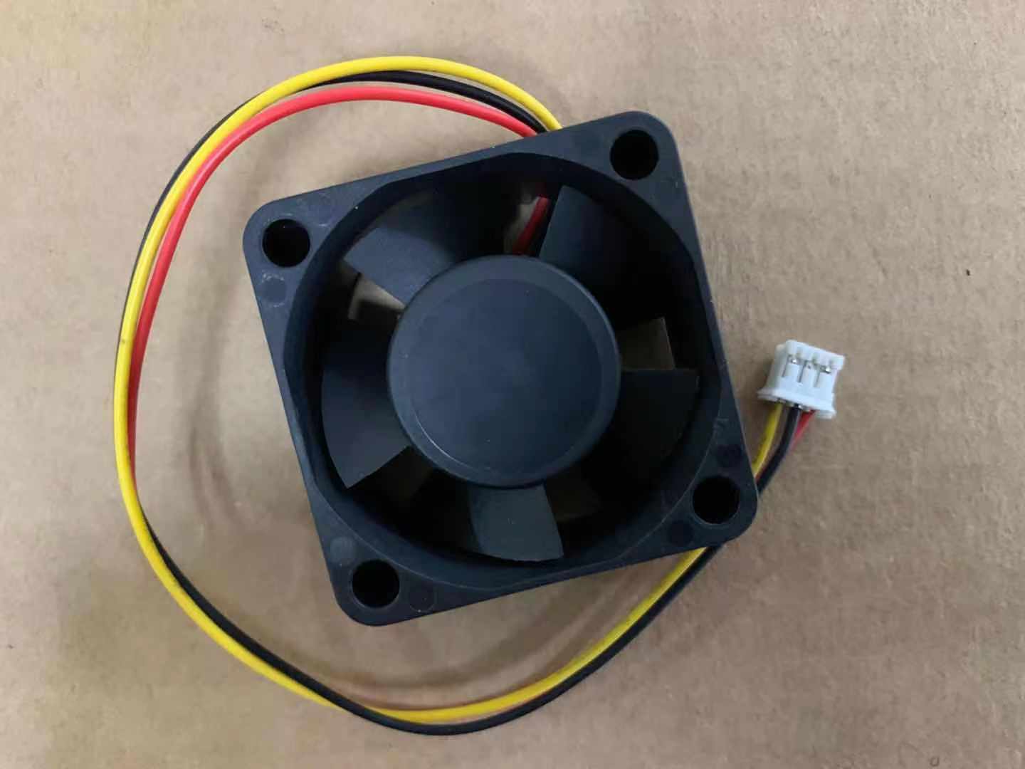 1pcs SUNON KDE1204PKV3 MS.AR.GN 4CM 12V 0.4W 4020 silent fan