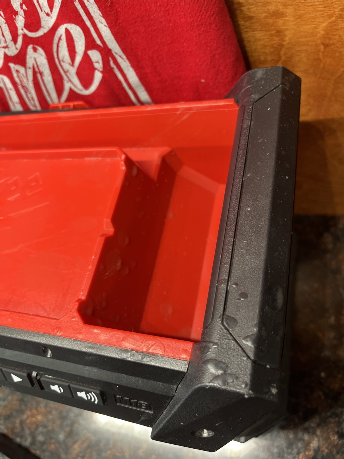 Milwaukee M18 18V Lithium-Ion Cordless Jobsite Radio (LOOK)