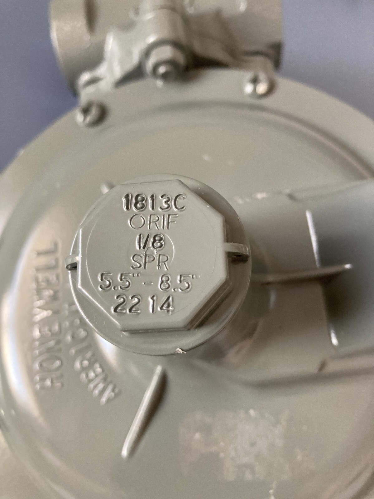 Honeywell Elster American Meter 1813C Gas Pressure Regulator 3/4″x 1″