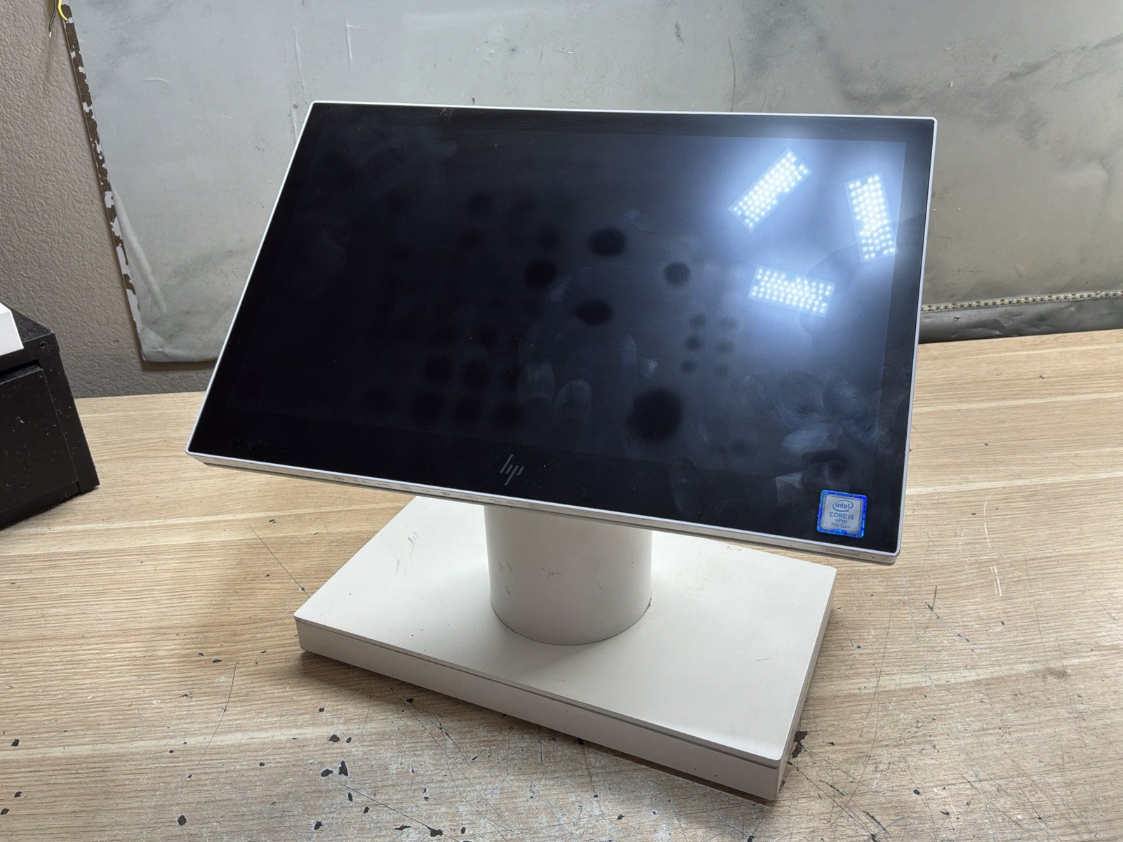 HP Engage One All-in-One System Model 145/FOR PARTS/ No Hard Drive /JUA3784