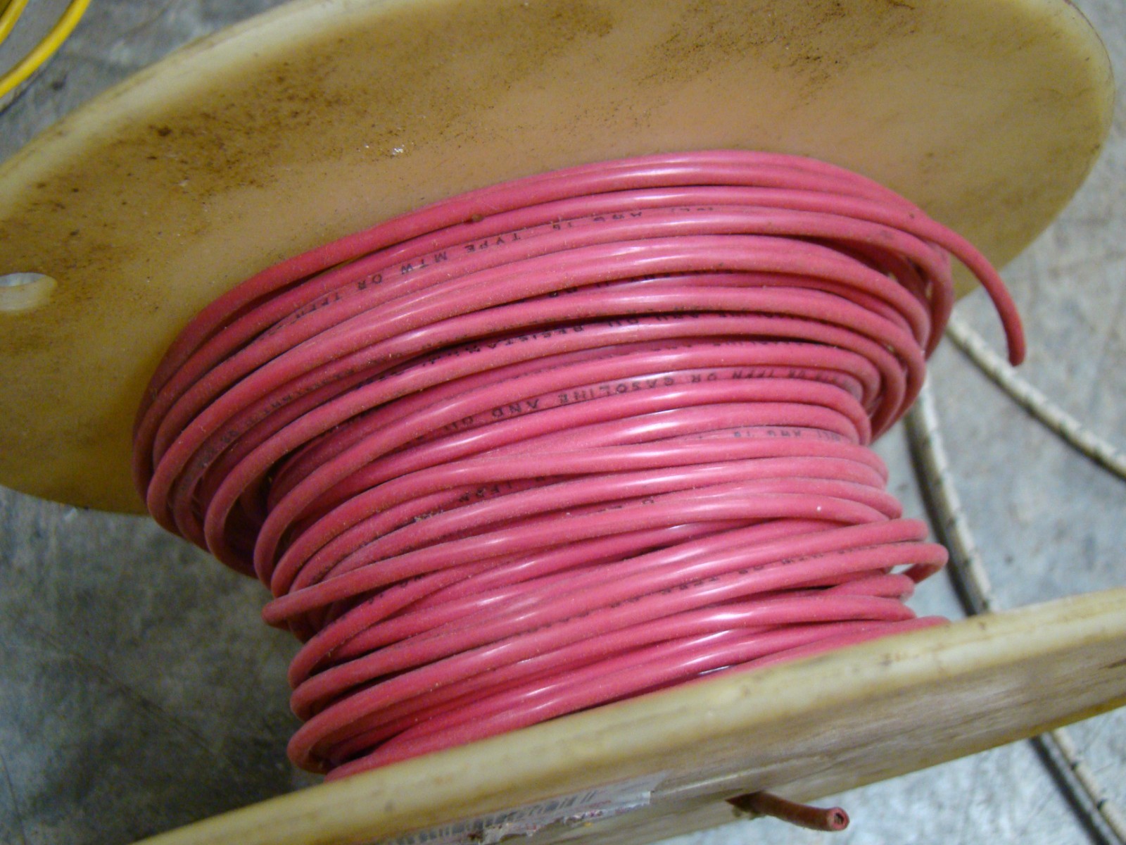 MIXED LOT SPOOLS ELECTRICAL WIRE 18 GAUGE 10 USED SPOOLS CAROL