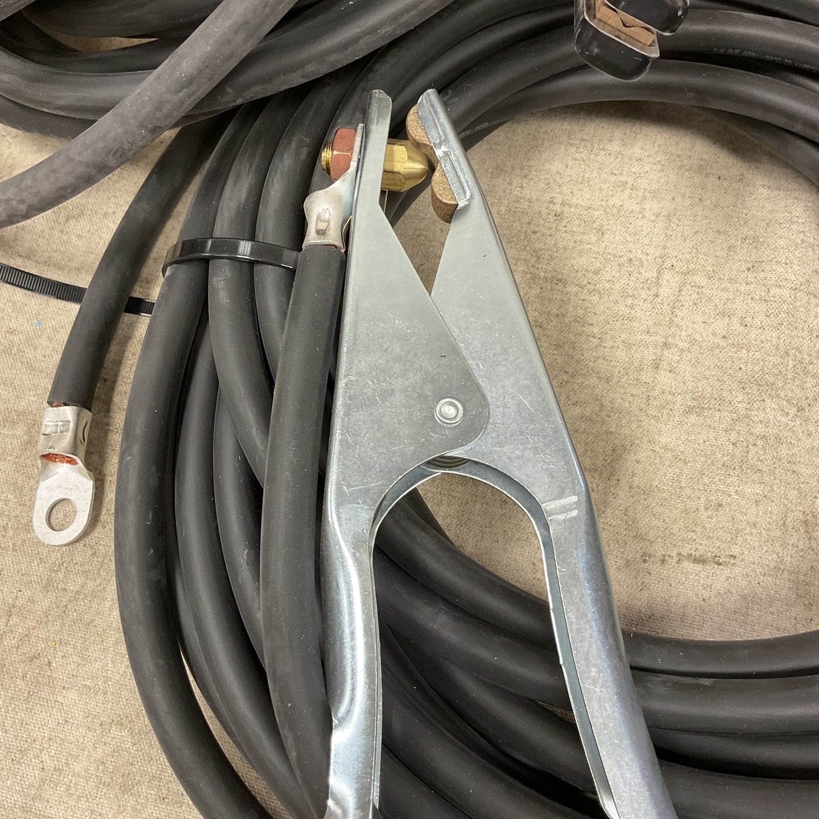MILLER ELECTRIC 173851 Stick Electrode Holder and Cable #2/0 50′