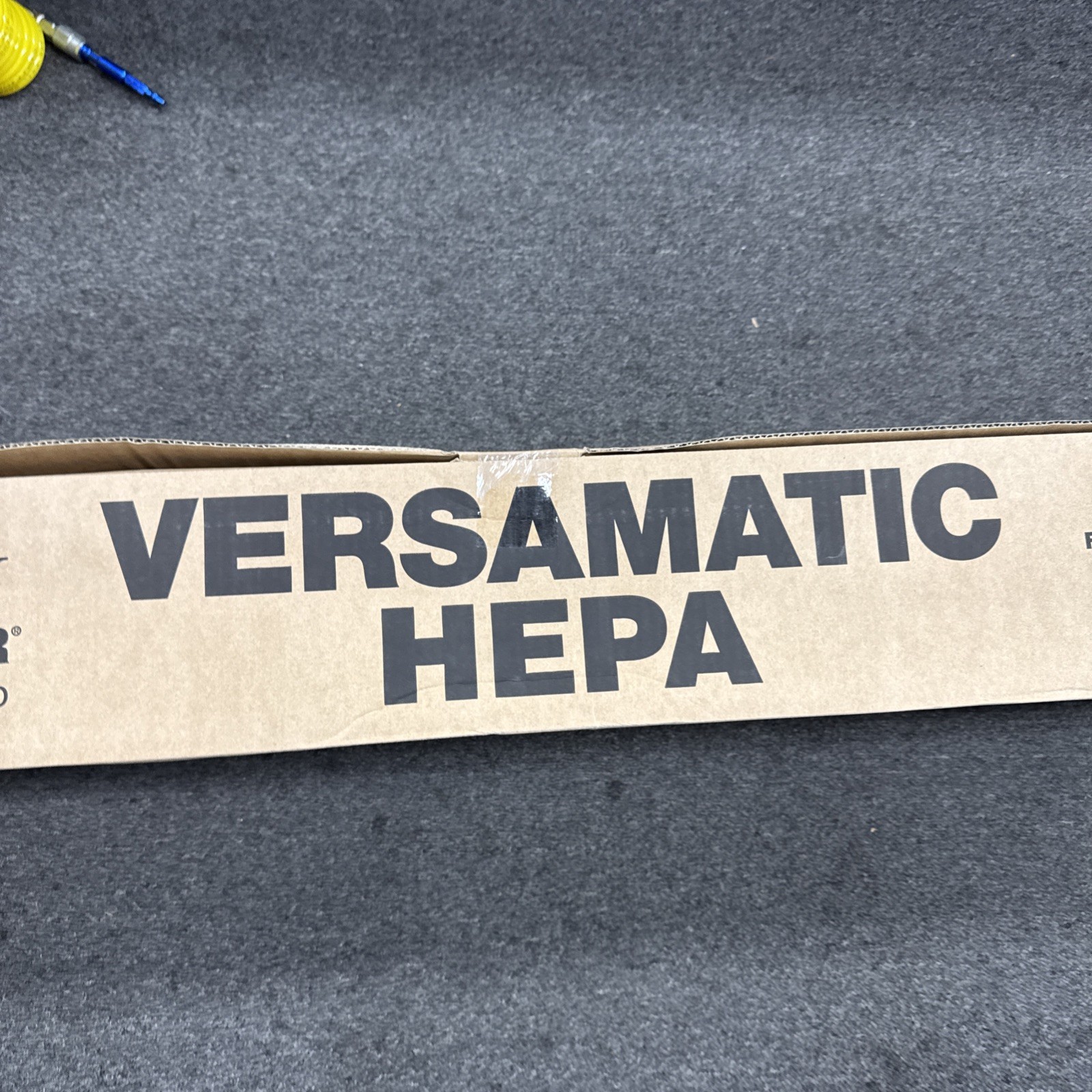 KARCHER WINDSOR Versamatic® HEPA 14 1.012-606.0 Upright Commercial Vacuum