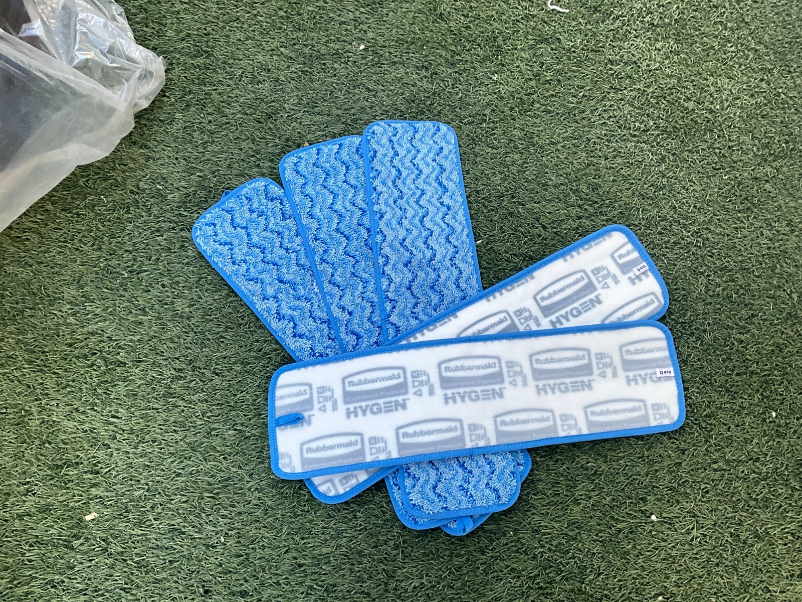 Rubbermaid Hygen Microfiber 18″ Damp Room Mop Pads Q410 Blue Color (1 Count)