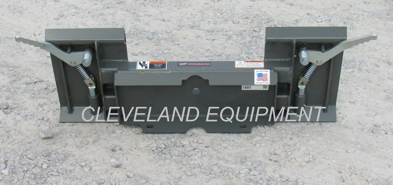 New Worksaver Mini Universal to Full Size Skid Steer Quick Attach Adapter 835010