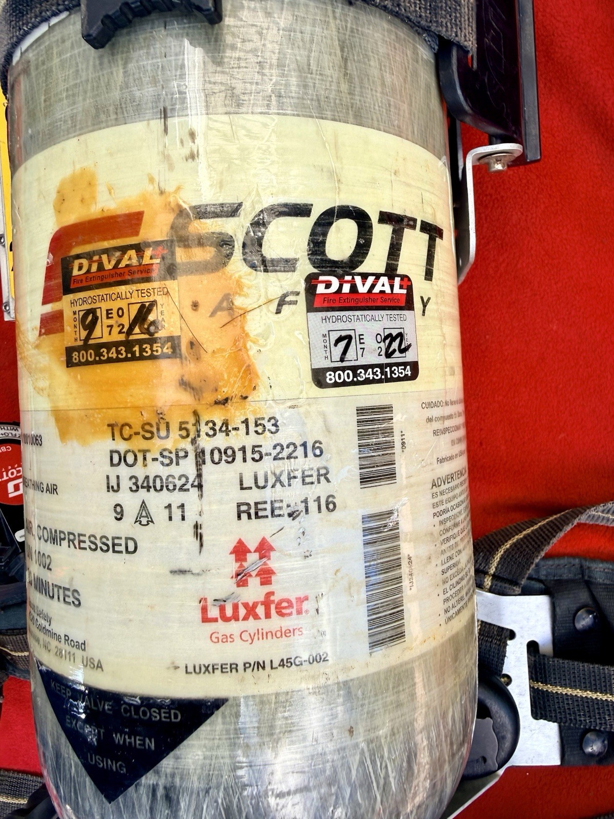 Scott 2.2 SCBA – 2011 Tank & Harness – W/EZ Flo regulator W/ HUD