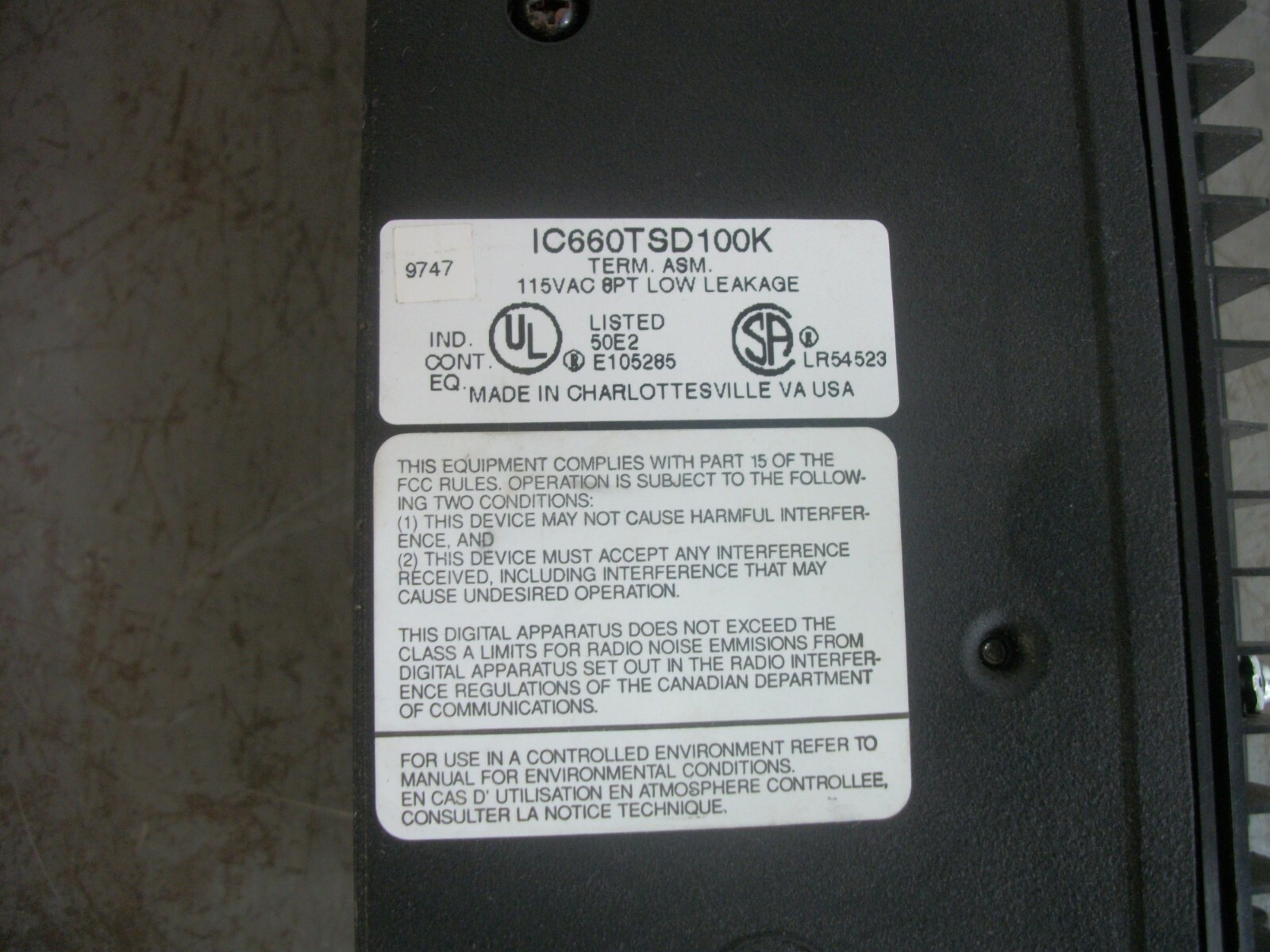 GE FANUC I/O 115VAC 8-POINT LOW LEAKAGE MODULE IC660EBD101K W/BLOCK IC660TSD100K