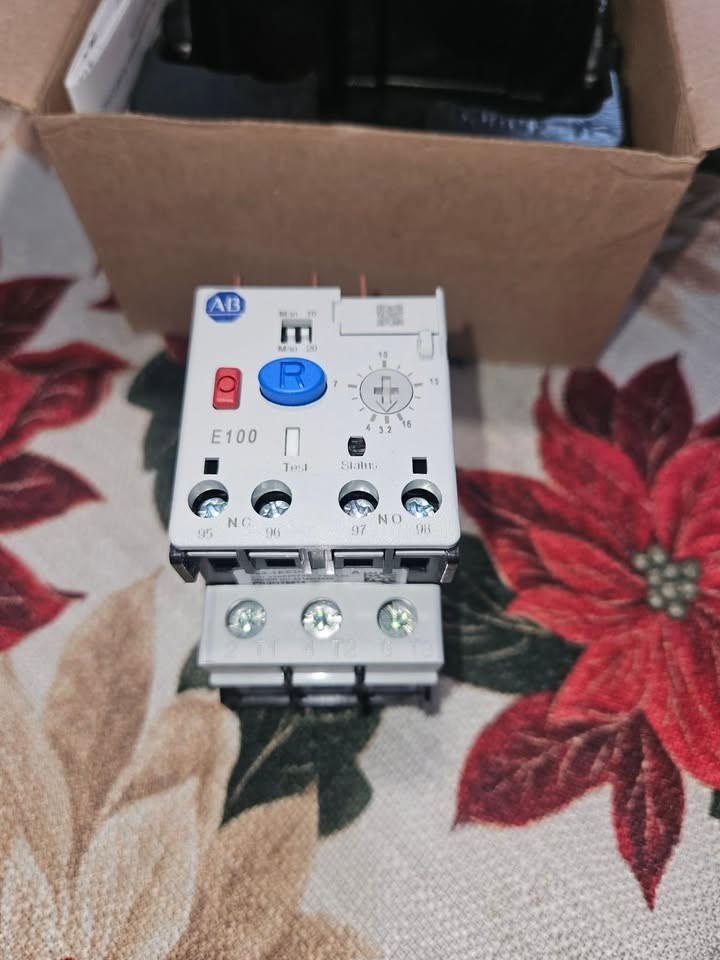 Allen-Bradley CAT 193-1EEDB E100 3.2-16.0 ADirect Mnt Overload Relay