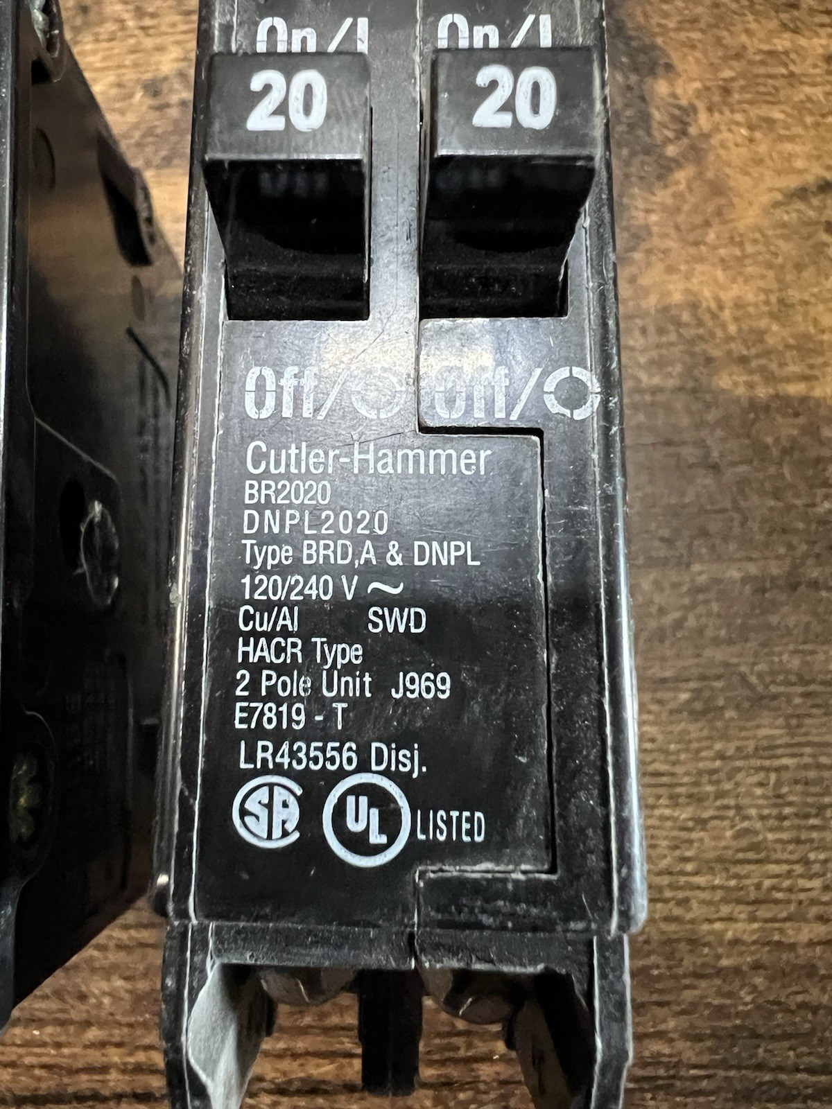 Lot of 2 Eaton Cutler Hammer BR2020 20 Amp 2 Pole Circuit Breakers Used