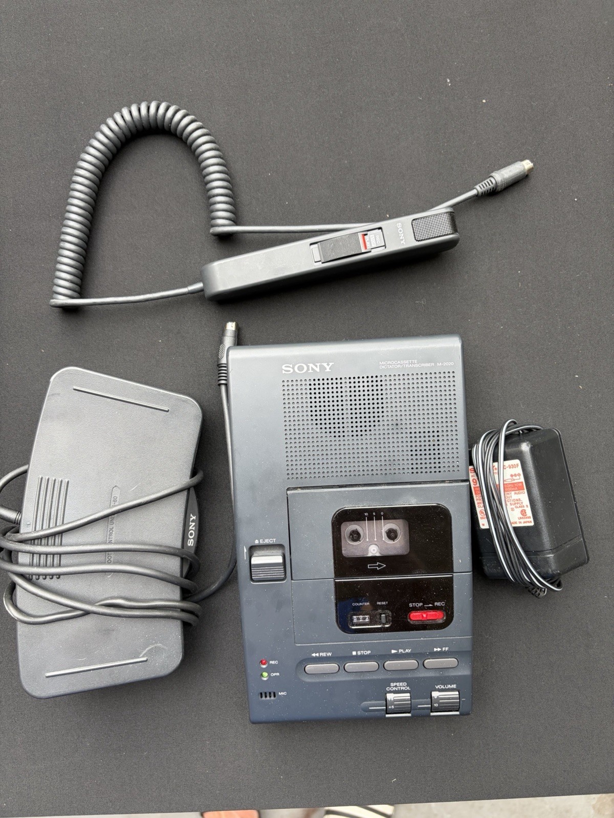Sony M-2020 Microcassette Dictator/Transcriber w/ Foot Pedal, Mic & AC Adapter