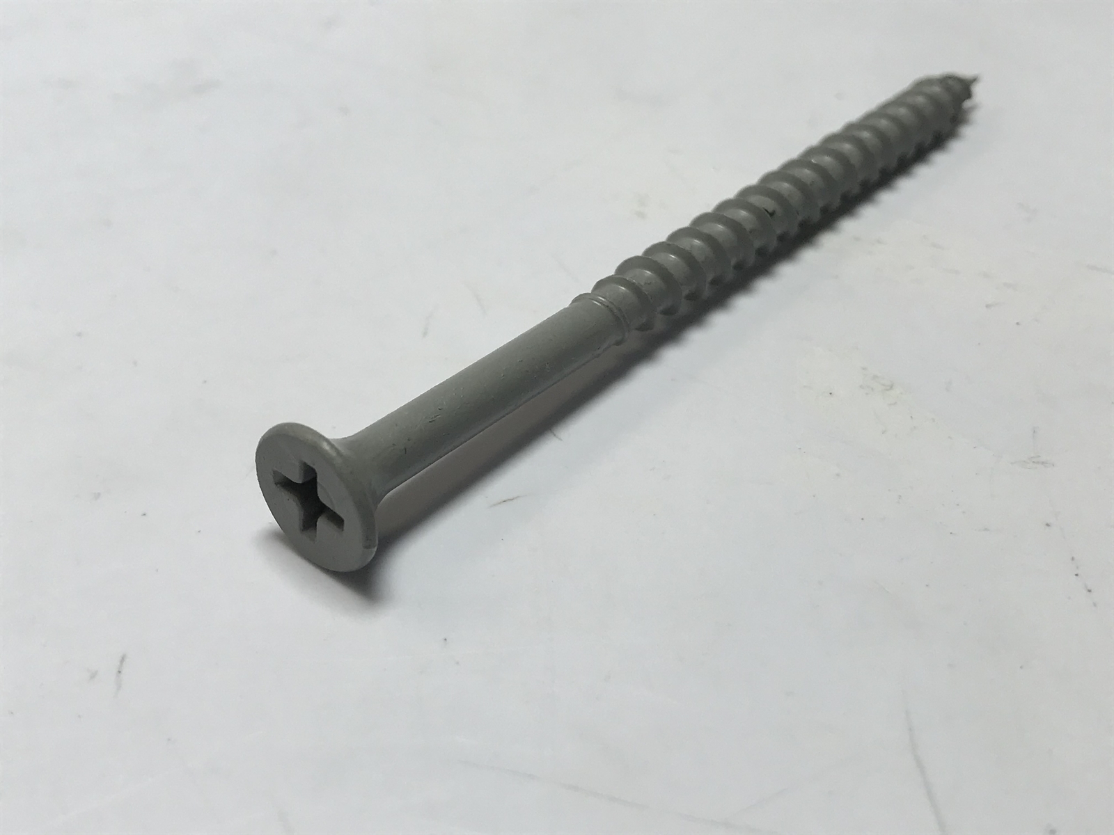 EVERBILT 600 PC 9lb 6oz Premium Grey Deck Screws #10 x 3″ Natural Cedar / Pine