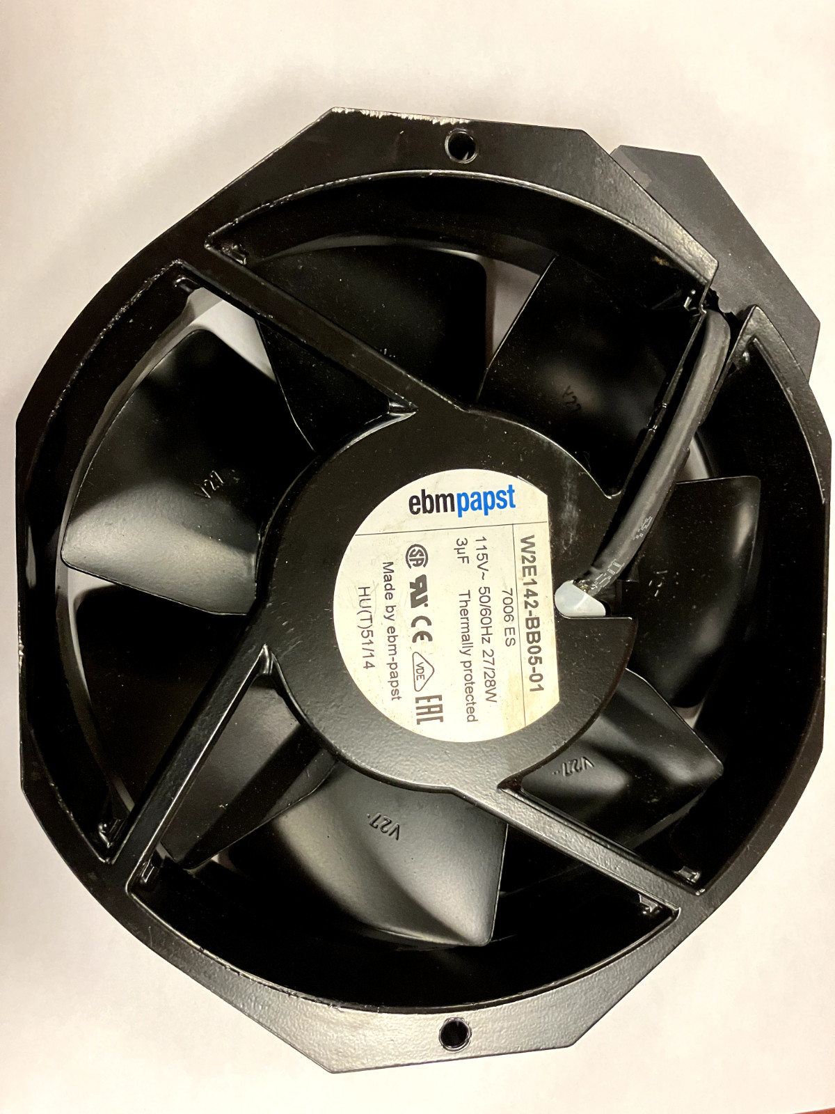 Ebm Papst Kairak 3300200 115v 50/60 Hz 27/28w W2E142-BB05-01