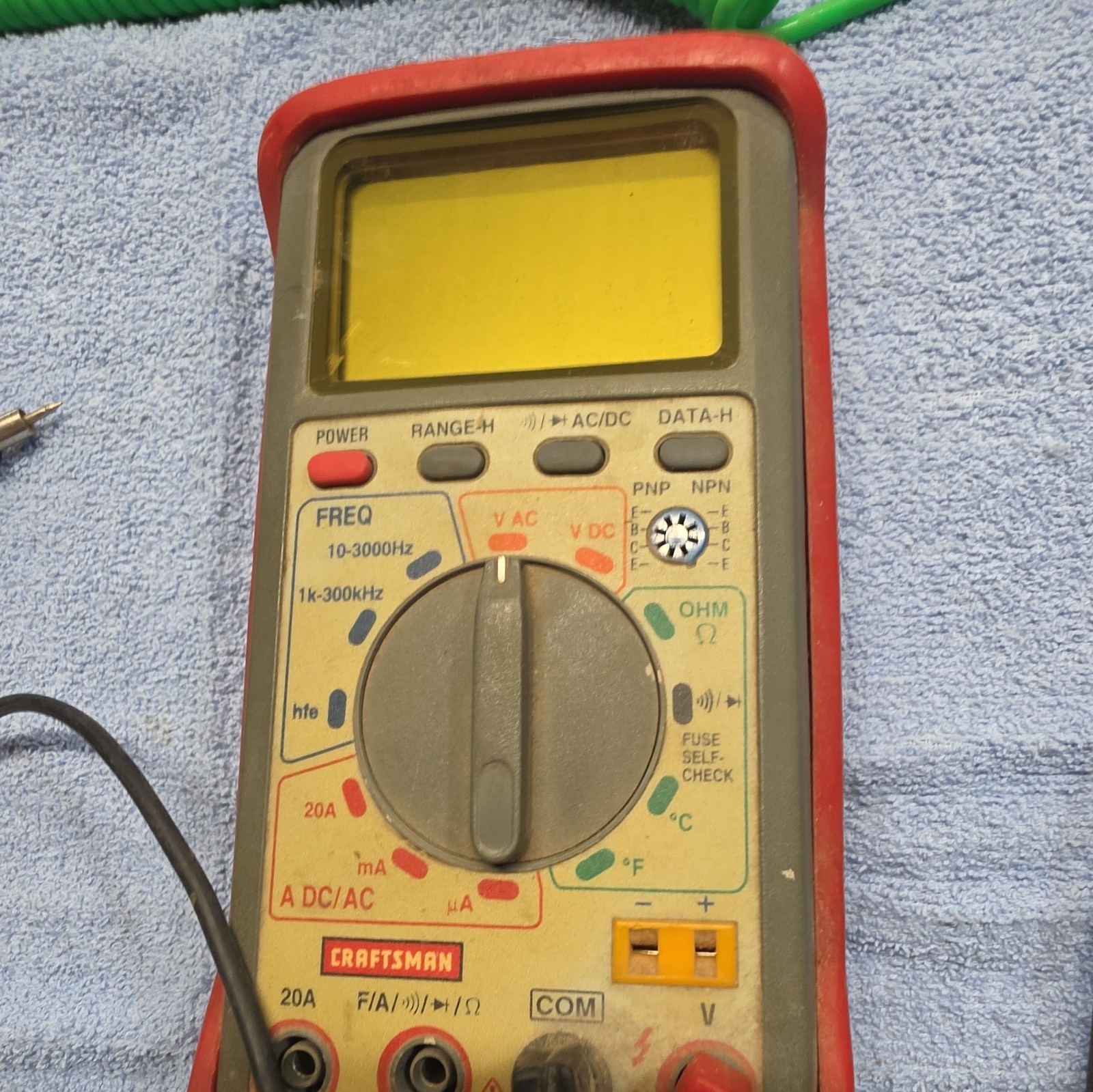 Craftsman 82028 Digital Multimeter Auto-Ranging CAT III 600V 20A Data Hold