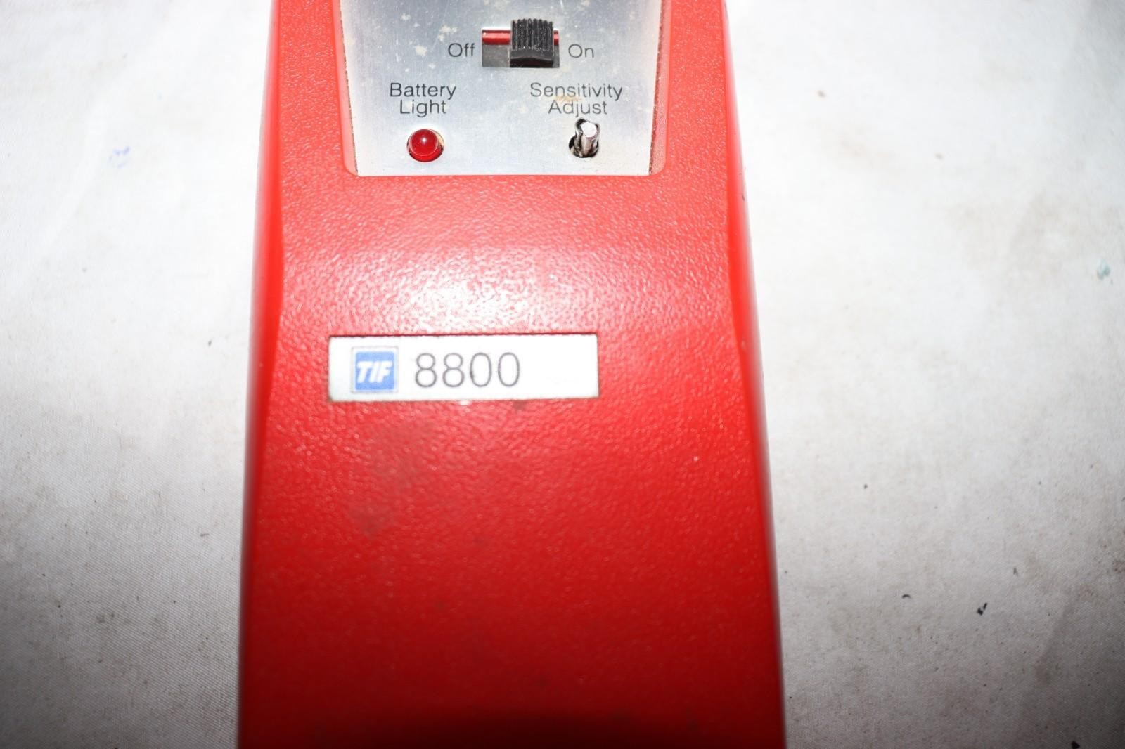 TIF 8800A Combustible Gas Leak Detector WITHOUT Case & Manual