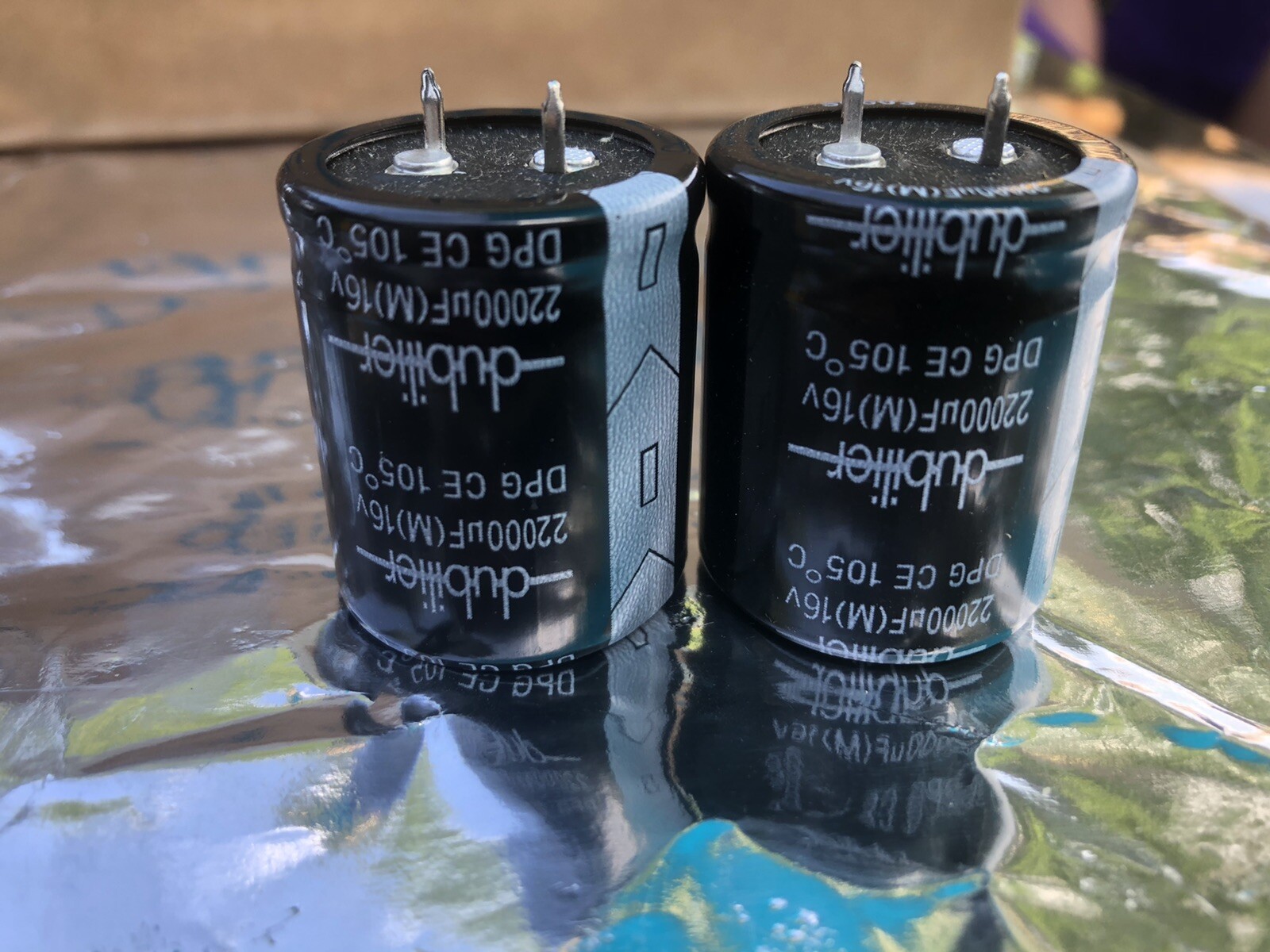 22000uF Dubilier Capacitor (M) 16v DPG CE 105 Degree C SO603 Quantity 2