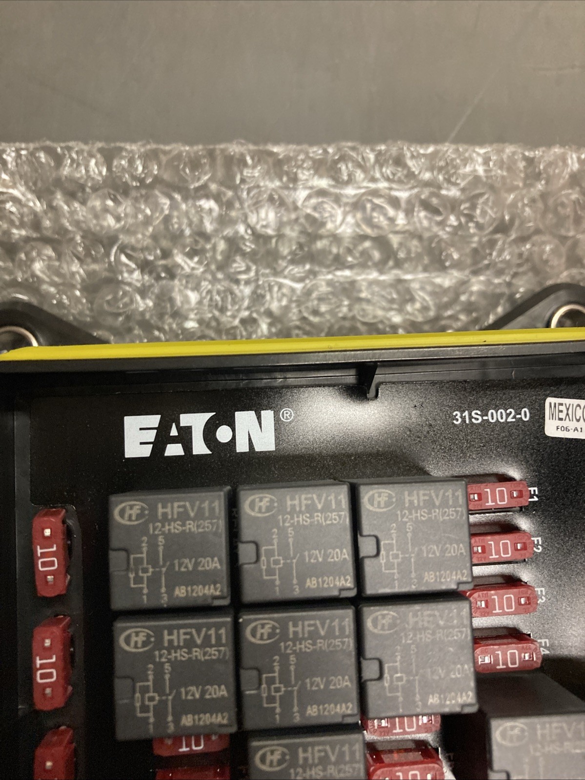 NEW EATON Power Distribution Module Fuse Holder | 31S-002-0 | U.S.A SELLER