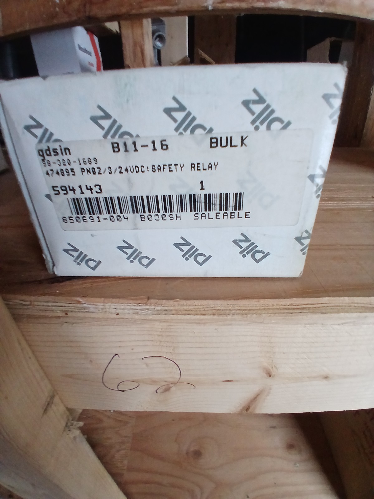New PILZ SAFETY RELAY 474894 PNOZ 3 24VDC 5S1O