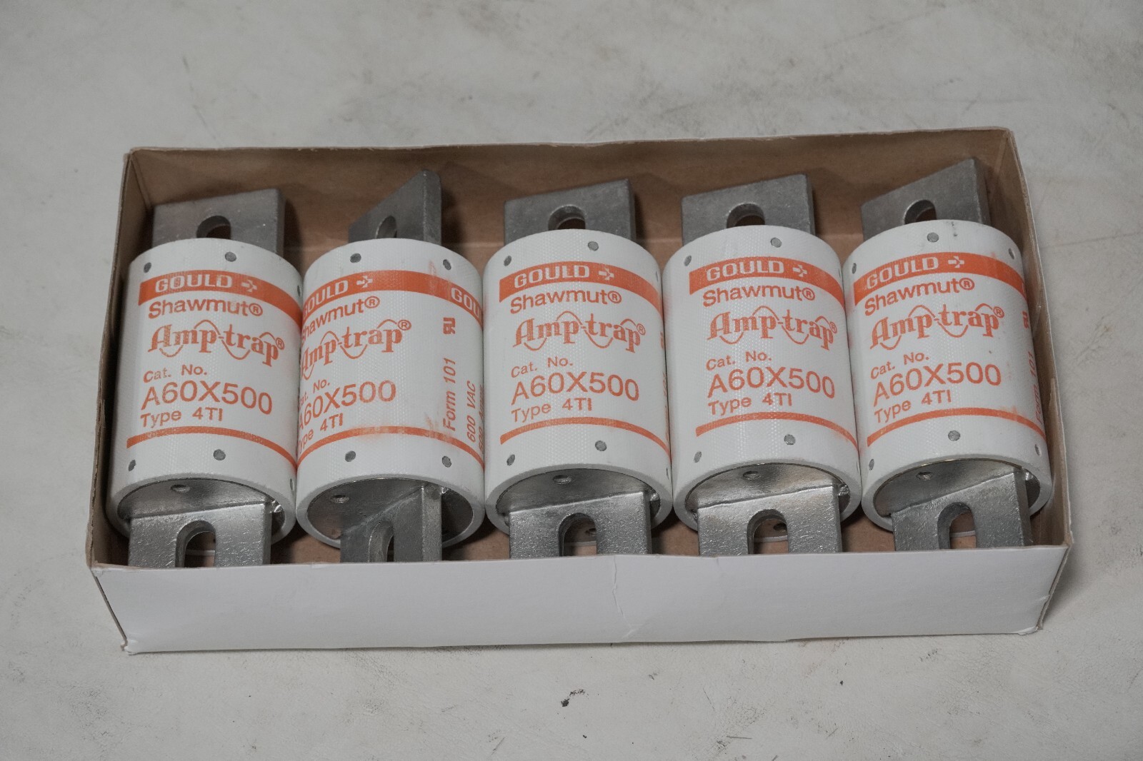 Gould Shawmut A60X500, type 4TI fuse, 600VAC, 500A, Amp-trap, form 101