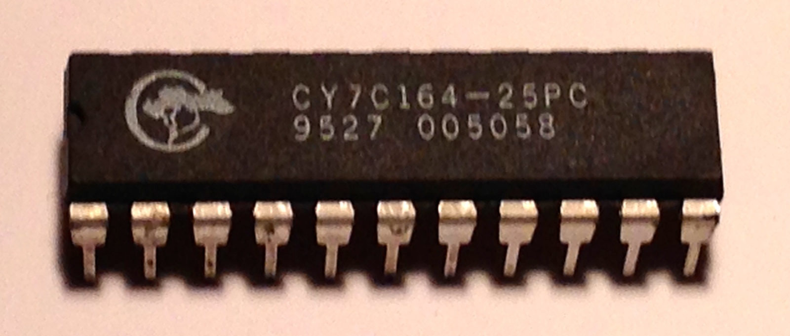 Cypress 7C164-25PC 7C164 16K X 4 Static RAM – NOS