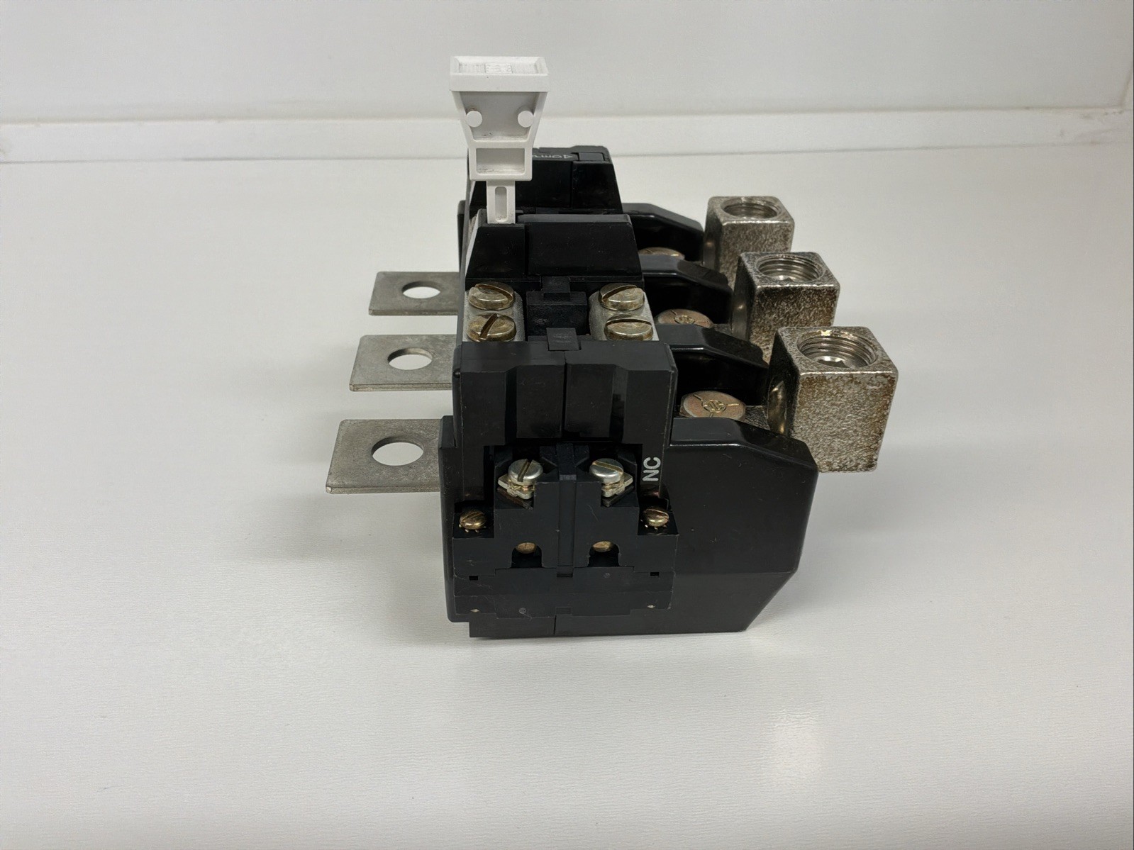 Allen-Bradley 40185-802-01 Bulletin 592 Size 4 3-Pole Overload Relay Kit