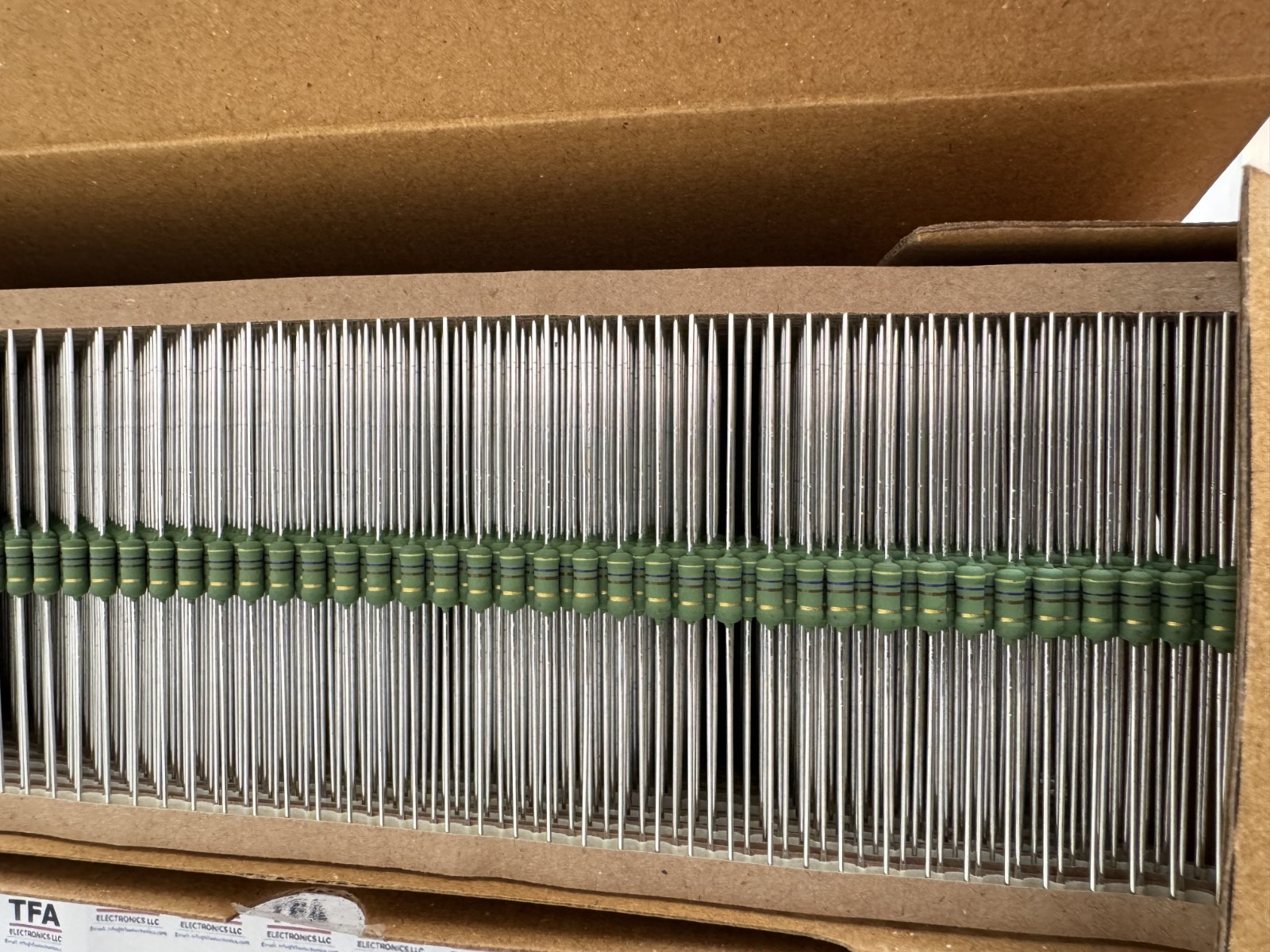 1000 PCS WR404140A4700J4100 Vishay Metal Film Resistor 470 Ω 2W ±5% TCR ±50ppm