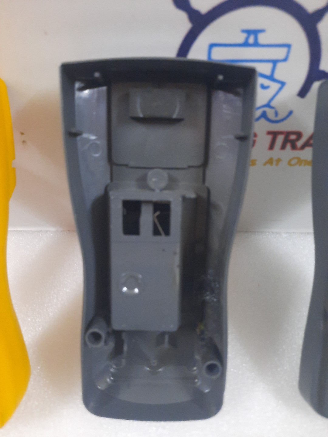 Parts only FLUKE 115 True RMS Multimeter working not parts only