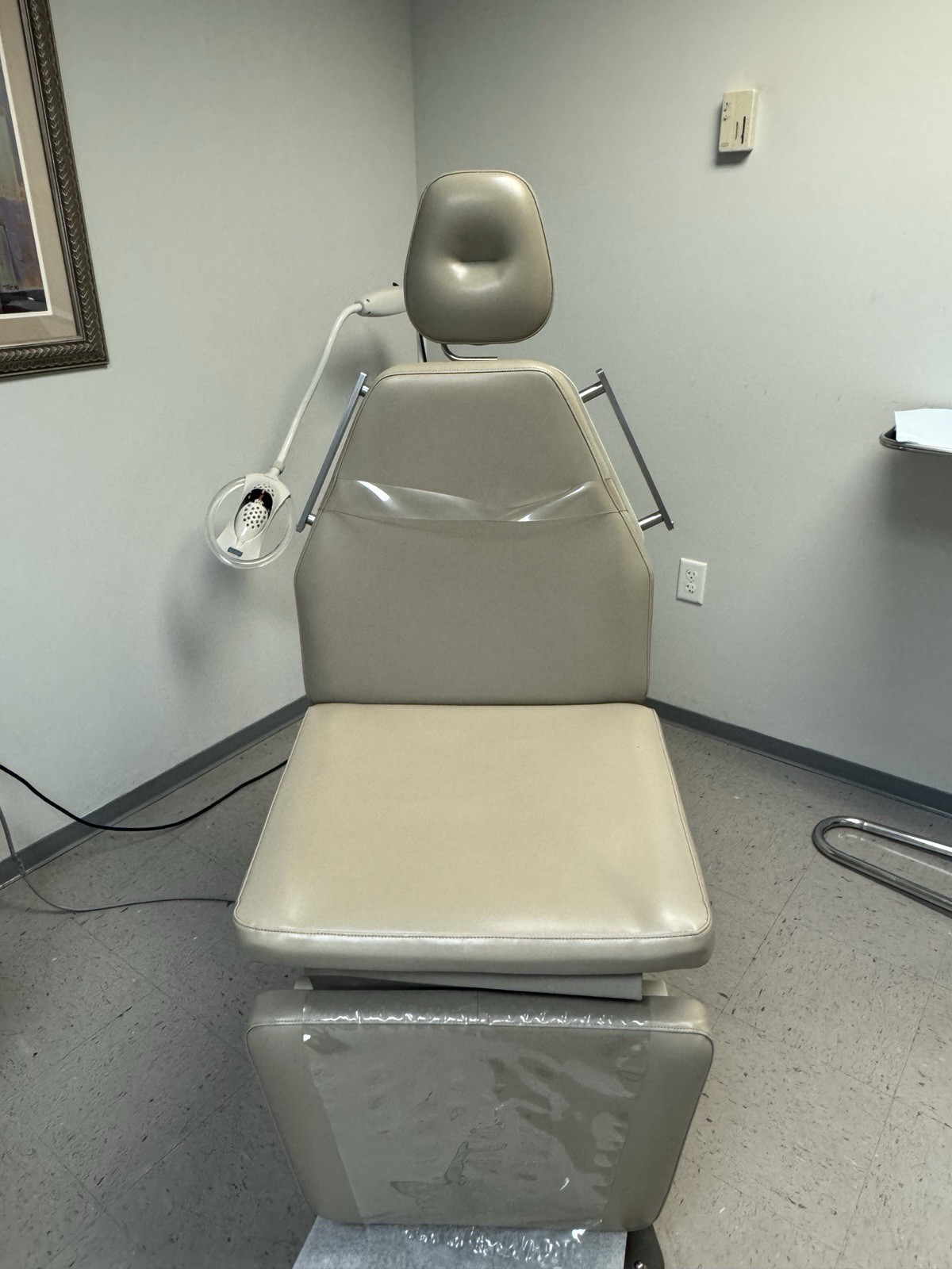 MTI 429 quad motor power medical Examination chairs/tables  22 ” wide