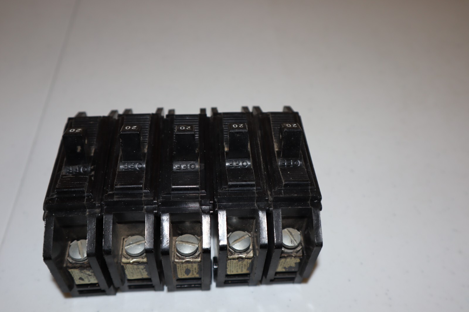 Federal Pacific Electric 112020 20 amp 1-Pole Breaker Lot of 5