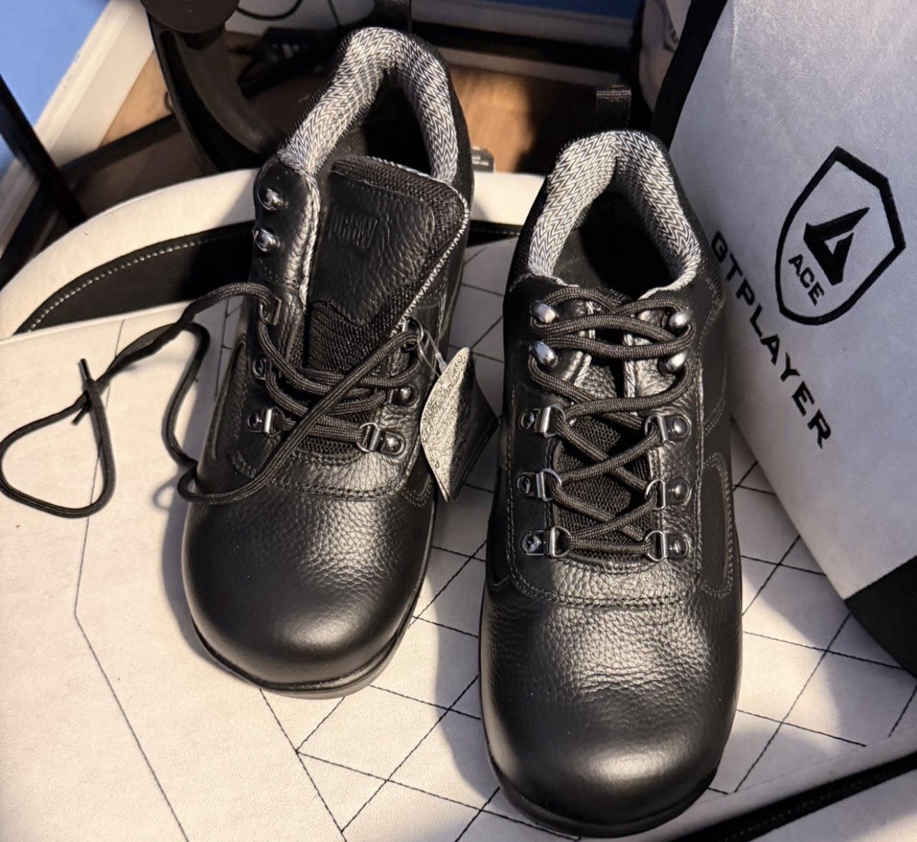 Drew Black Lace-Up Work Shoes Lug Sole Slip Resistant Oil Resistant size 10.5