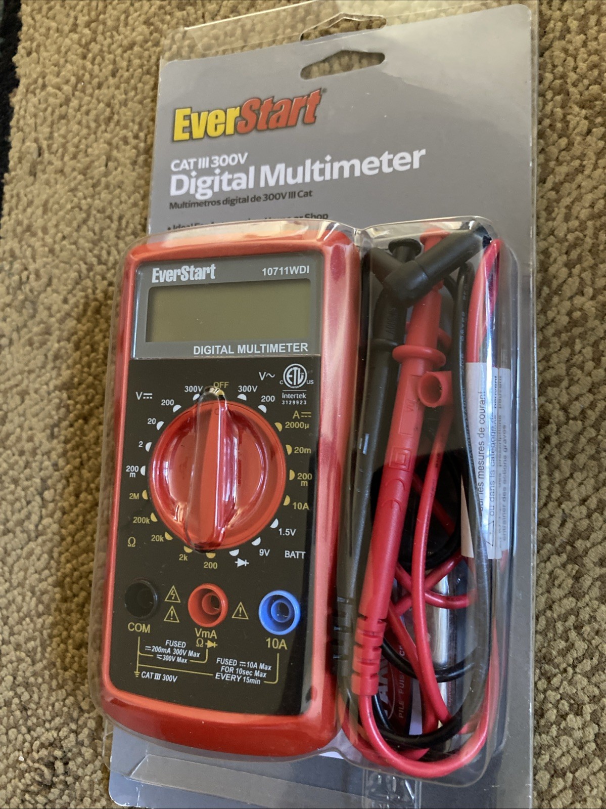 Everstart CAT III 300v Digital Multi-Meter 3 1/2-Digit LCD Display Free Shipping