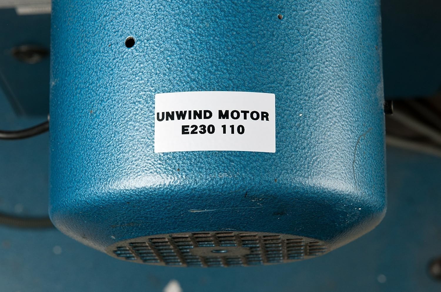 Indoor/Outdoor Vinyl Label, 0.75″ x 21′ – Ideal for Lab Equipment & Safety Needs