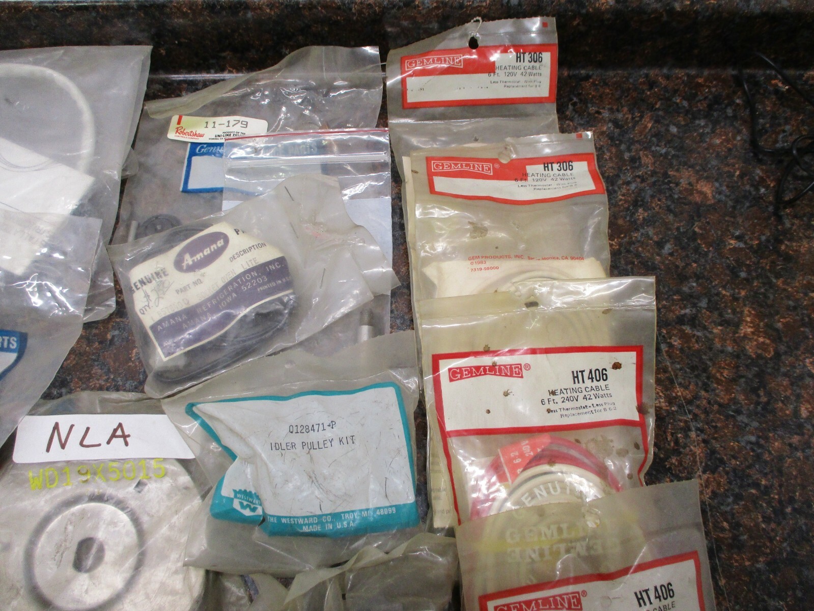 LOT OF GE MAYTAG FSP ROBERTSHAW PARTS FOR DIFFERENT APPLIANCE PARTS