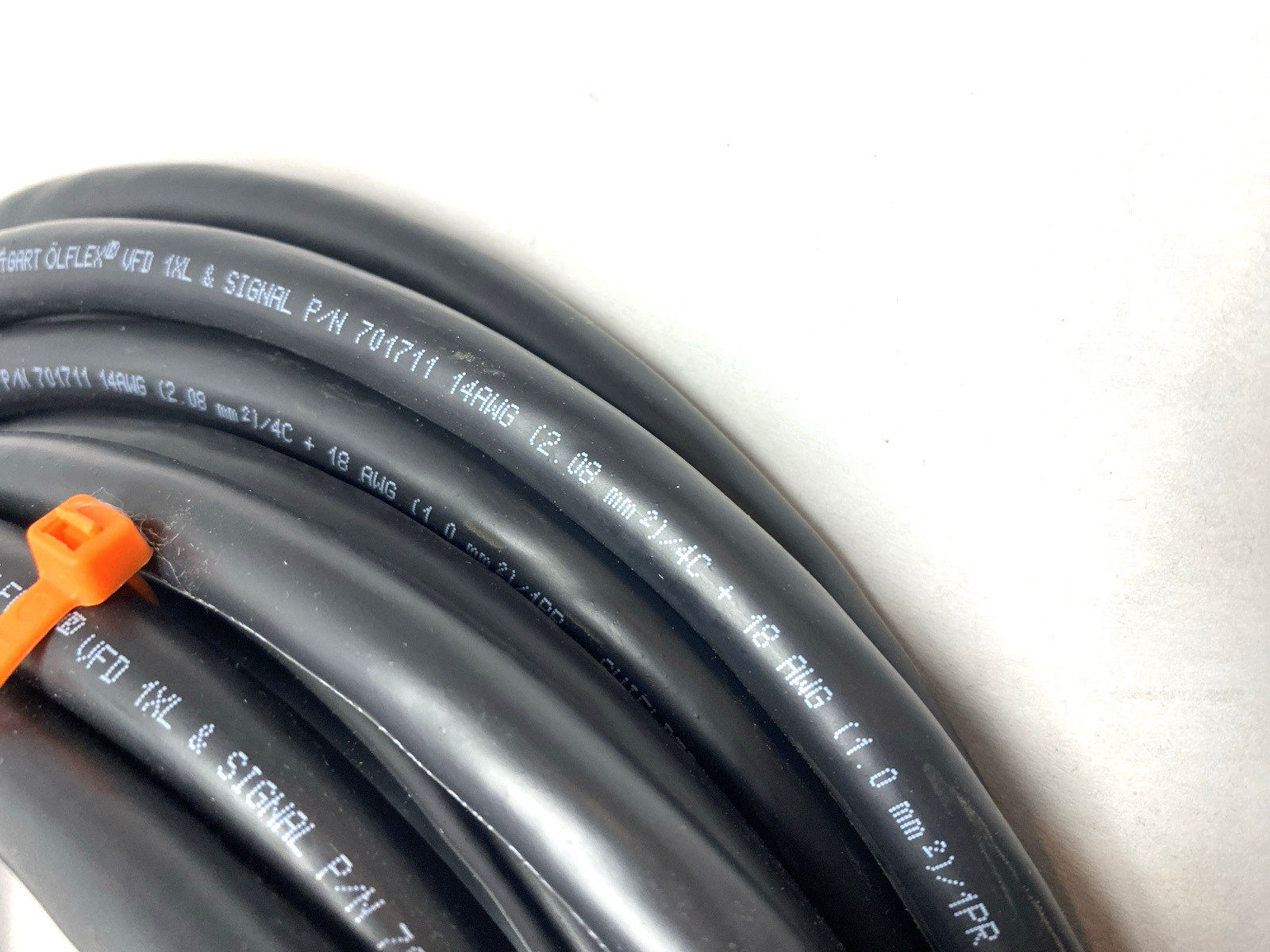 LAPP 701711 Cable OLFLEX VFD 1XL w/SIGNAL 14/4C+18/2C 35.0 FT 4C 14 AWG black