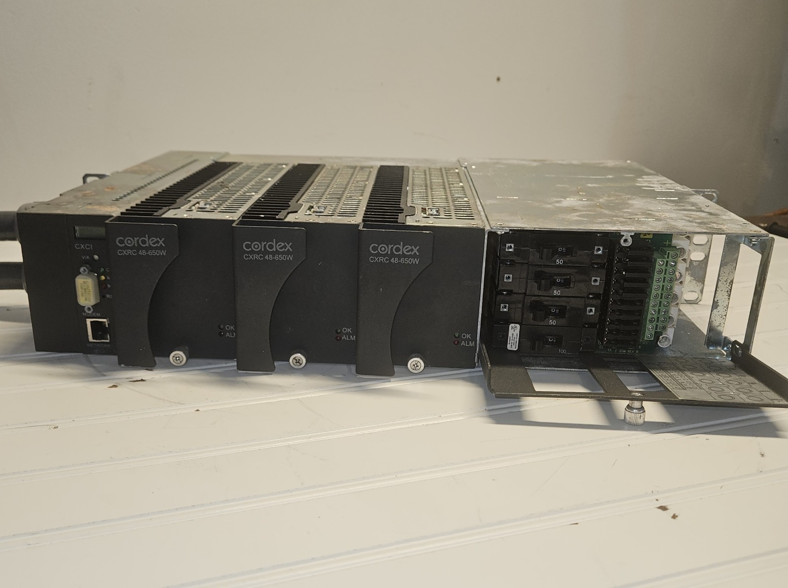 ALPHA / ARGUS 48VDC CORDEX 1.9kW RECTIFIER SHELF SYSTEM 120/240VAC IN 48VDC OUT