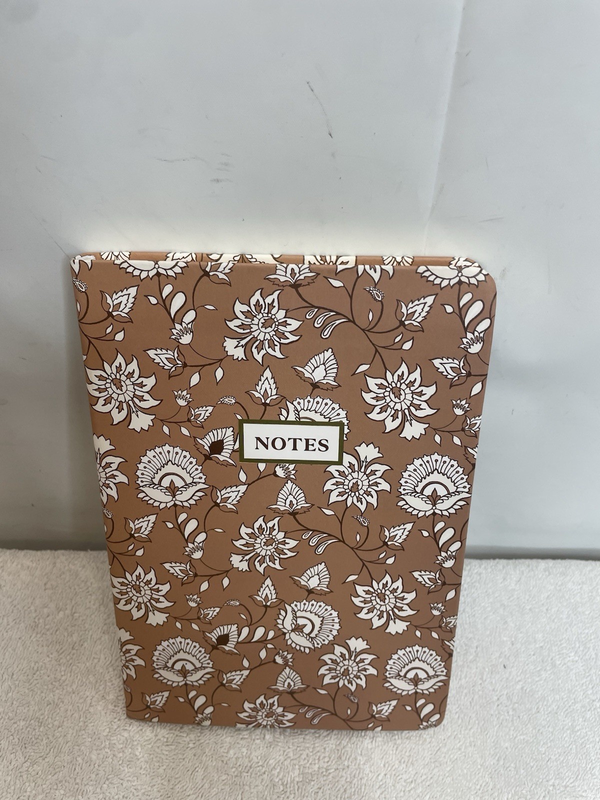 Two Sea Brown & White Floral 100 Lined Pages 0.50 × 6.00 x 8.66 Notebook Journal