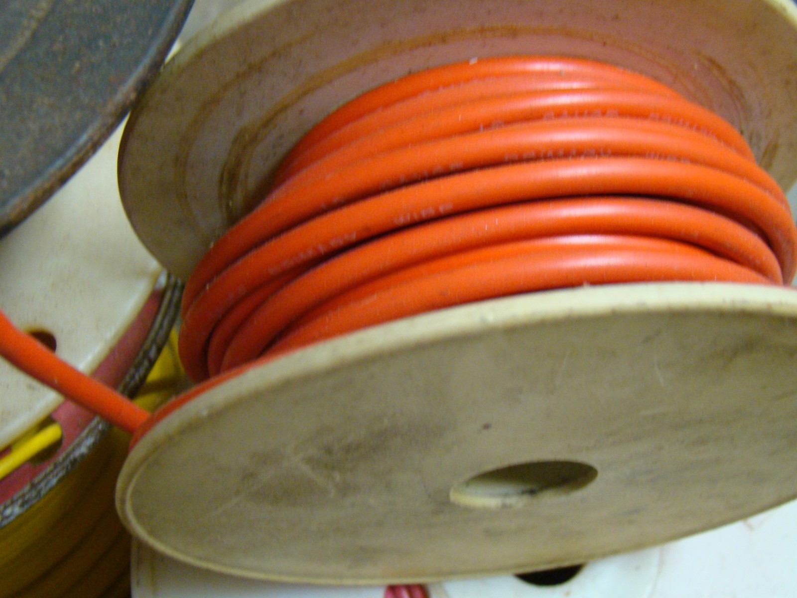 MIXED LOT SPOOLS ELECTRICAL WIRE 18 GAUGE 10 USED SPOOLS CAROL