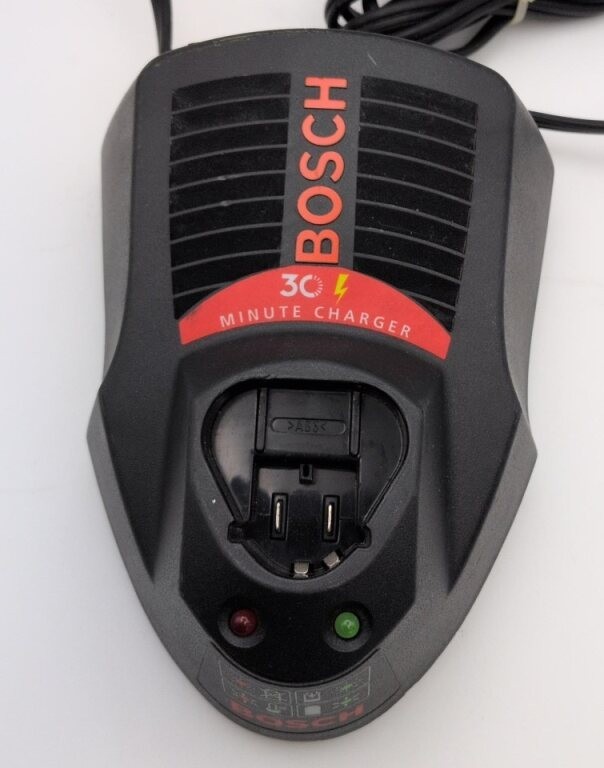 GENUINE Bosch BC430 12V Volt Li-ion Battery Charger w/Diagnostics
