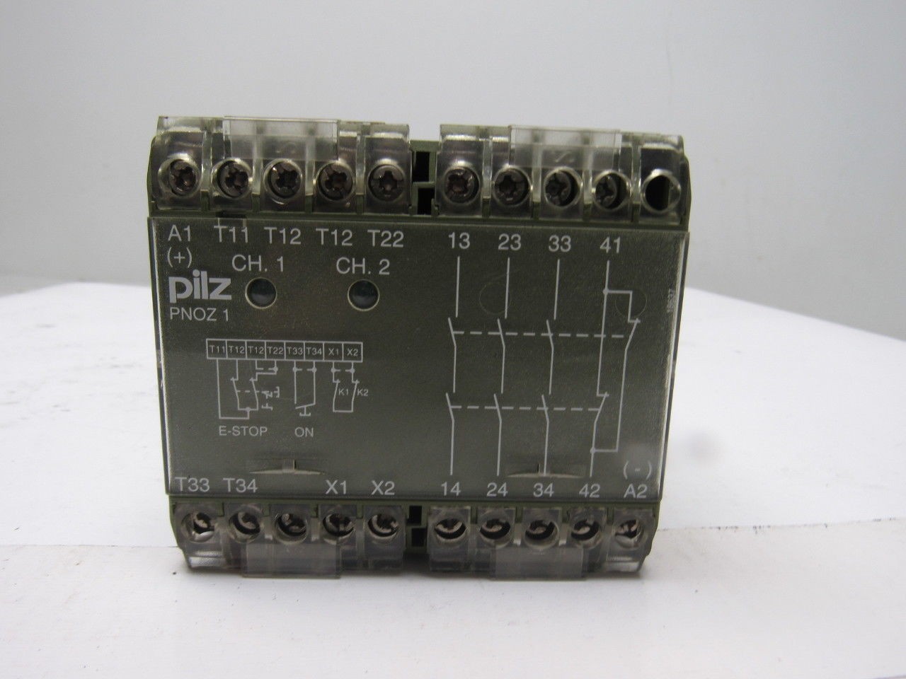 Pilz PNOZ 1 3S/1O ID Nr. 475695 E-Stop Safety Gate Relay 24VDC