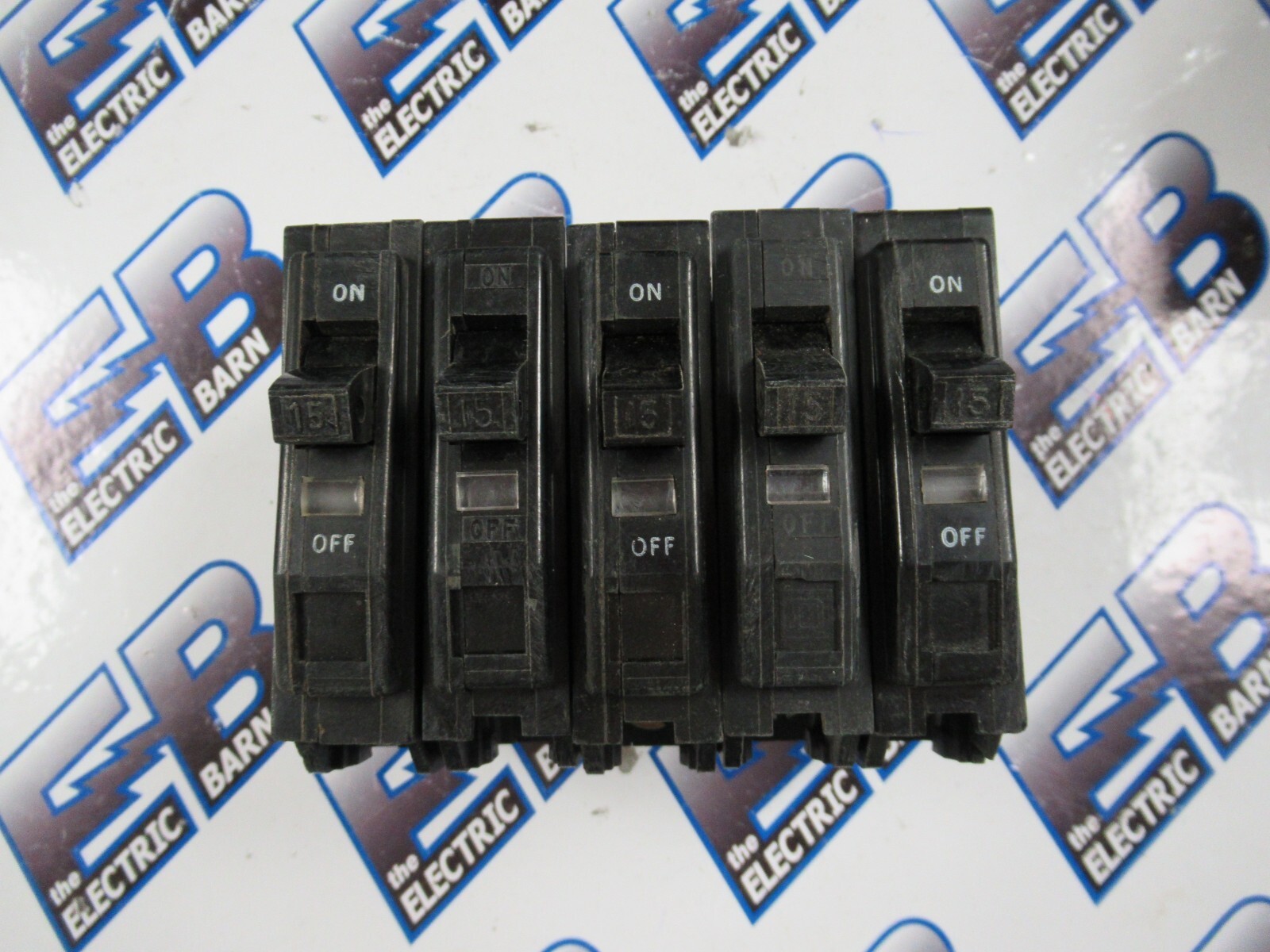 Square D QO115, (5) 15 Amp, 120V, 1P, Plug In, Black, Circuit Breaker-WARRANTY